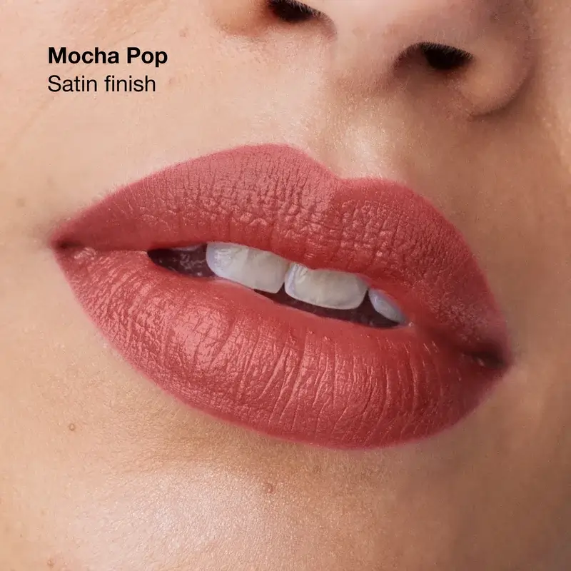 Clinique Pop Longwear Barra De Labios Satin Mocha Pop, 3.9 gr - Image 3