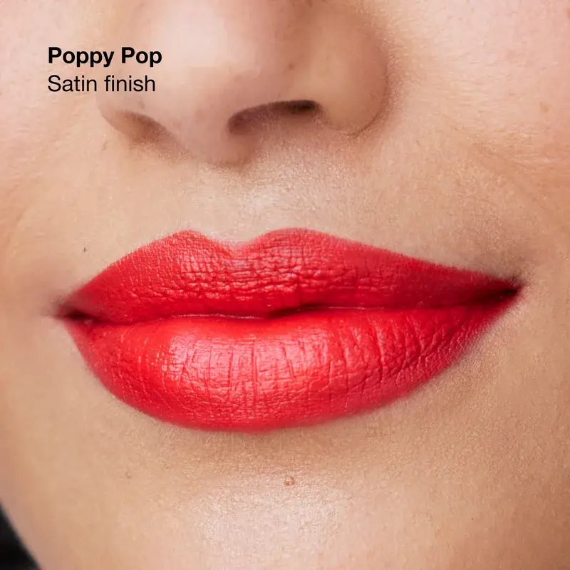 Clinique Pop Longwear Barra De Labios Satin Poppy Pop, 3.9 gr - Image 3