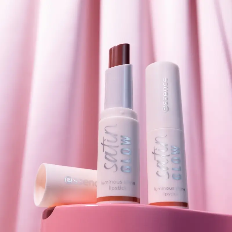 Essence Barra De Labios Satin Glow Luminous Shine 02 , 3,5 gr - Image 9