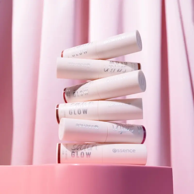 Essence Barra De Labios Satin Glow Luminous Shine 04 , 3,5 gr - Image 10