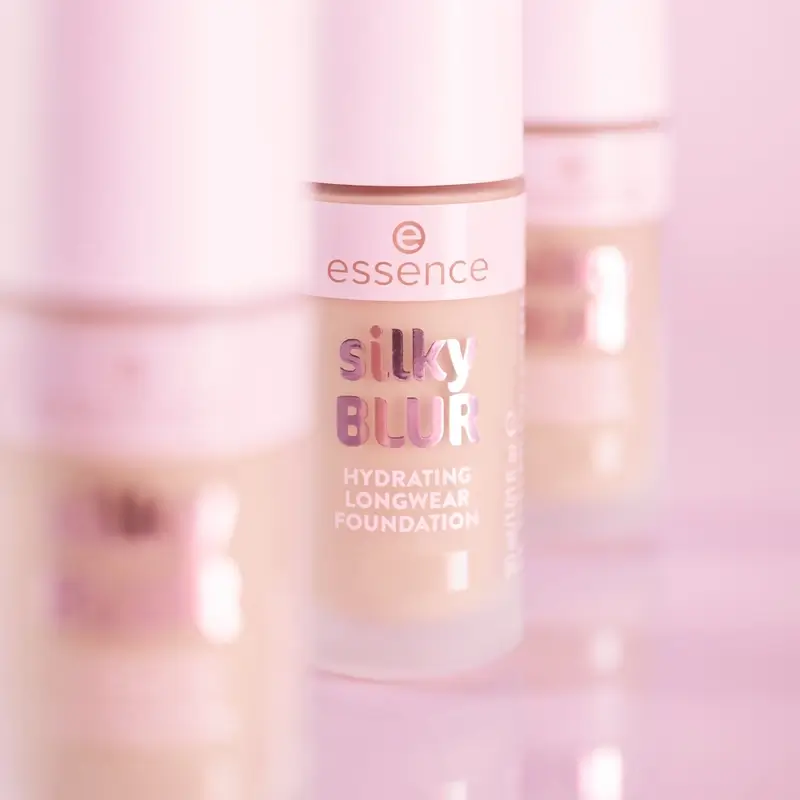 Essence Base Maquillaje Hidratante Larga Duración Silky Blur 170, 30 ml - Image 5