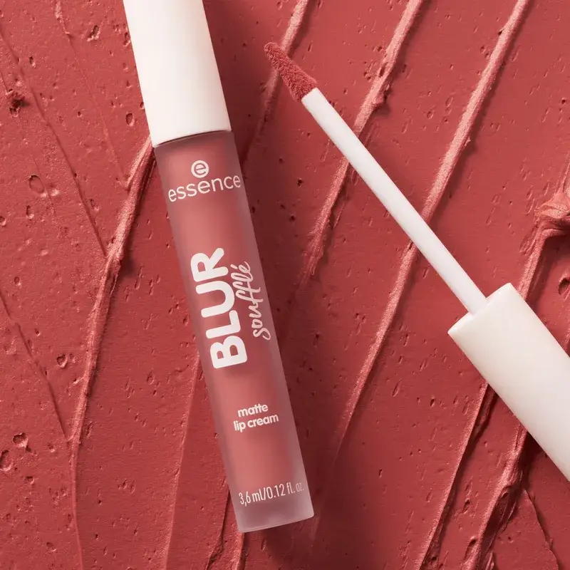 Essence Labial Mate Cremoso Blur Soufflé 03, 3,6 ml - Image 5