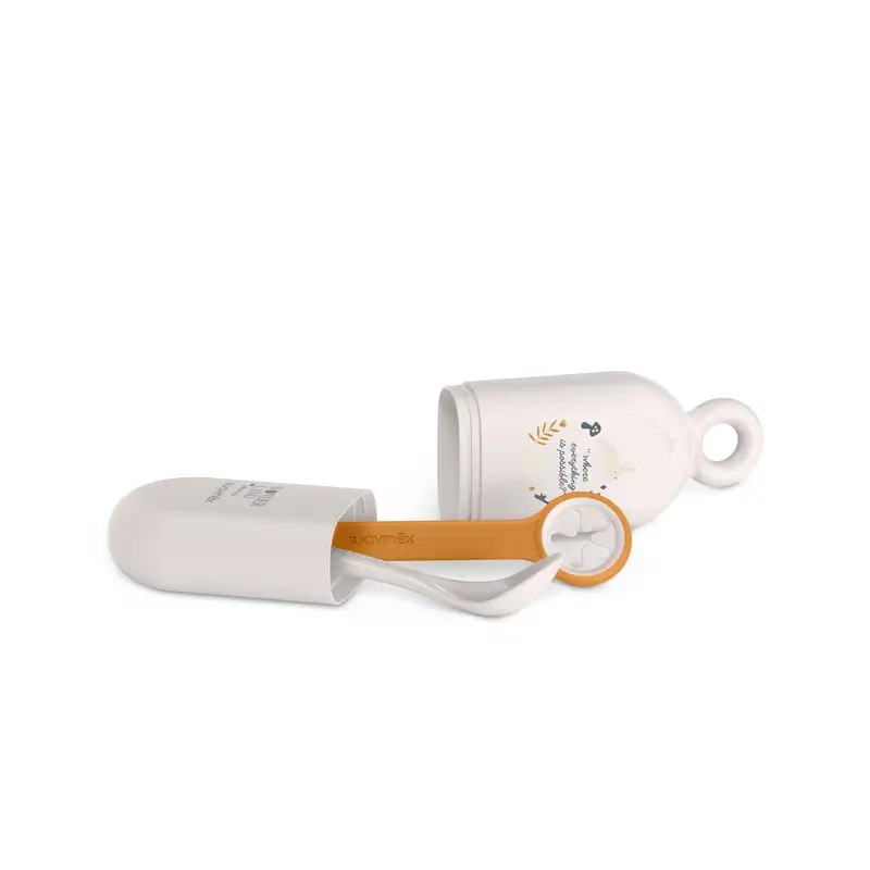 Suavinex Set Cuchara + Estuche Portacucharas + Sujeta-Baberos, +4 Meses, Wonderland Beige - Image 3